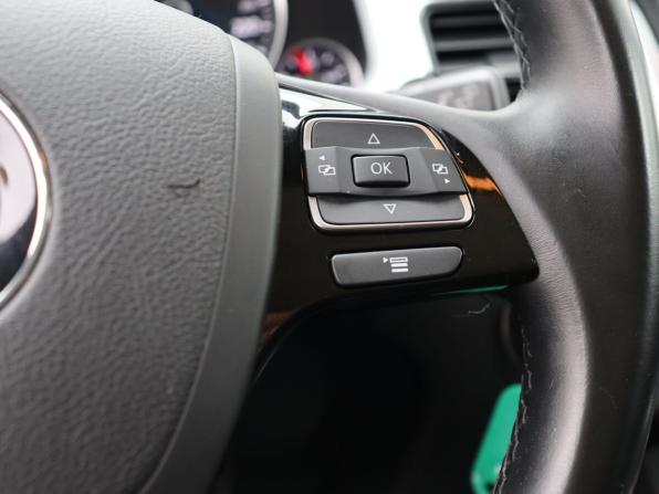 Volkswagen Touareg II с пробегом 2013 года, цена 2 249 000 рублей, 177215 км, внедорожник, Автокод Объявления