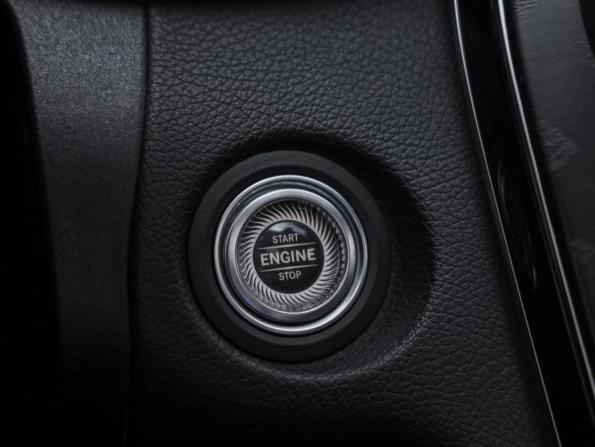 Mercedes-Benz C-Класс IV (W205) Рестайлинг с пробегом 2019 года, цена 3 589 000 рублей, 88290 км, седан, Автокод Объявления