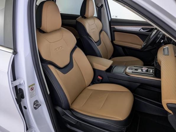 Haval Jolion I с пробегом 2023 года, цена 2 050 000 рублей, 37504 км, внедорожник, Автокод Объявления