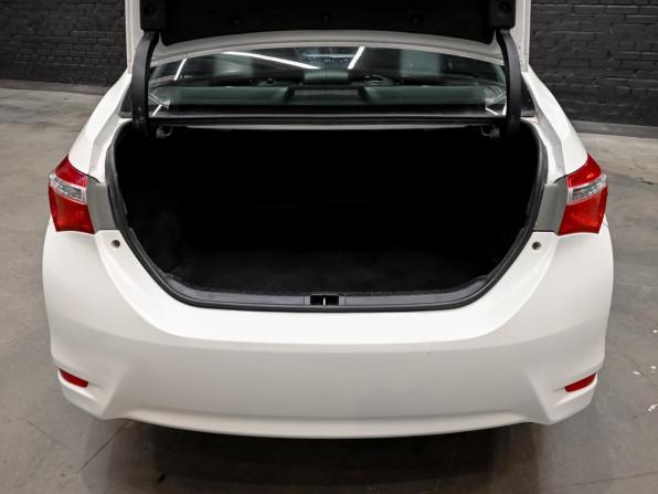Toyota Corolla XI (E160 E170 E180) с пробегом 2014 года, цена 1 300 000 рублей, 180107 км, седан, Автокод Объявления