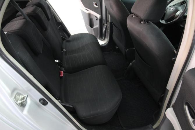 Toyota Yaris II с пробегом 2008 года, цена 650 000 рублей, 268168 км, хэтчбек, Автокод Объявления