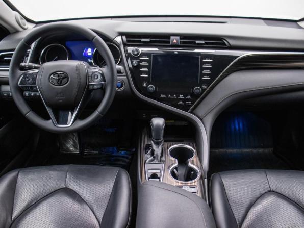 Toyota Camry VIII (XV70) с пробегом 2019 года, цена 2 728 000 рублей, 125786 км, седан, Автокод Объявления