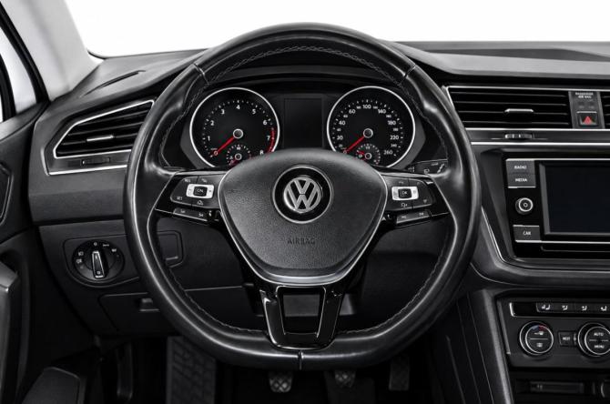Volkswagen Tiguan II с пробегом 2017 года, цена 1 879 000 рублей, 134500 км, внедорожник, Автокод Объявления