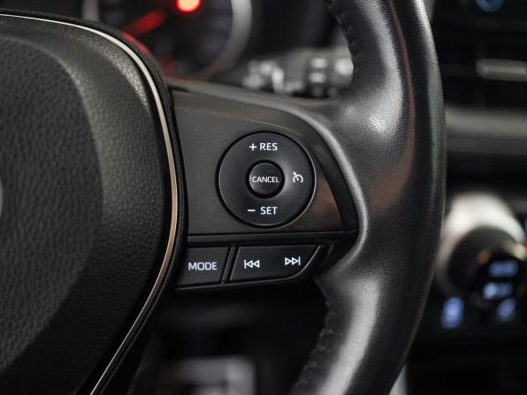 Toyota RAV4 V (XA50) с пробегом 2021 года, цена 3 600 000 рублей, 124850 км, внедорожник, Автокод Объявления