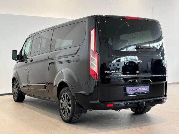Ford Tourneo Custom I Рестайлинг с пробегом 2019 года, цена 3 200 000 рублей, 208000 км, минивэн, Автокод Объявления