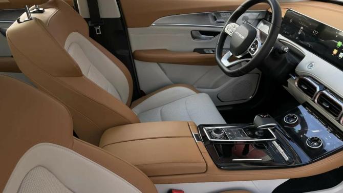 JETOUR X70+ I Рестайлинг с пробегом 2024 года, цена 2 550 000 рублей, 3570 км, внедорожник, Автокод Объявления