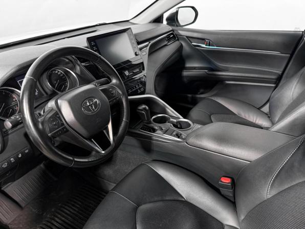 Toyota Camry VIII (XV70) Рестайлинг с пробегом 2021 года, цена 2 890 000 рублей, 114344 км, седан, Автокод Объявления