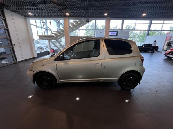 Toyota Yaris I с пробегом 2002 года, цена 181 000 рублей, 500513 км, хэтчбек, Автокод Объявления