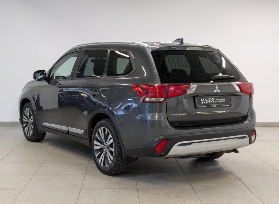 Mitsubishi Outlander III Рестайлинг 3 Санкт-Петербург  - изображение 7