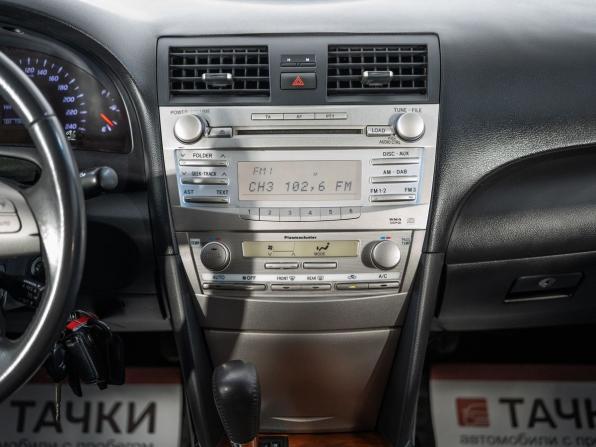 Toyota Camry VI (XV40) Рестайлинг с пробегом 2011 года, цена 1 470 000 рублей, 196000 км, седан, Автокод Объявления