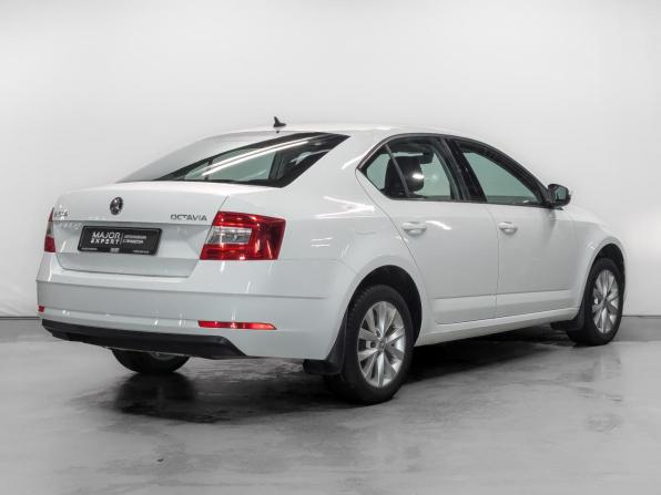 Skoda Octavia III (A7) Рестайлинг с пробегом 2019 года, цена 1 630 000 рублей, 117548 км, лифтбек, Автокод Объявления