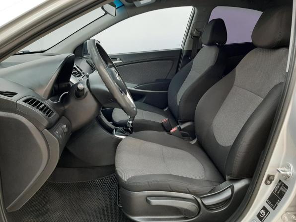 Hyundai Solaris I с пробегом 2014 года, цена 820 000 рублей, 205739 км, седан, Автокод Объявления