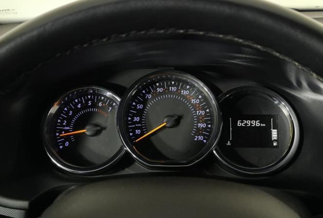 Renault Logan II Рестайлинг с пробегом 2020 года, цена 1 370 000 рублей, 62996 км, седан, Автокод Объявления
