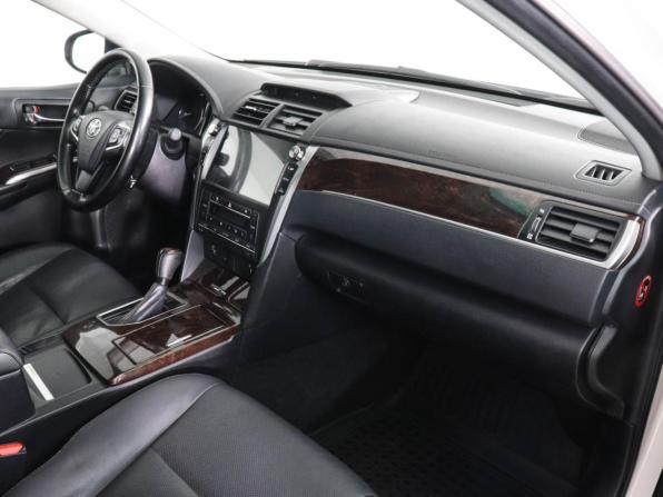 Toyota Camry VII (XV50) Рестайлинг 2 с пробегом 2017 года, цена 2 300 000 рублей, 84280 км, седан, Автокод Объявления