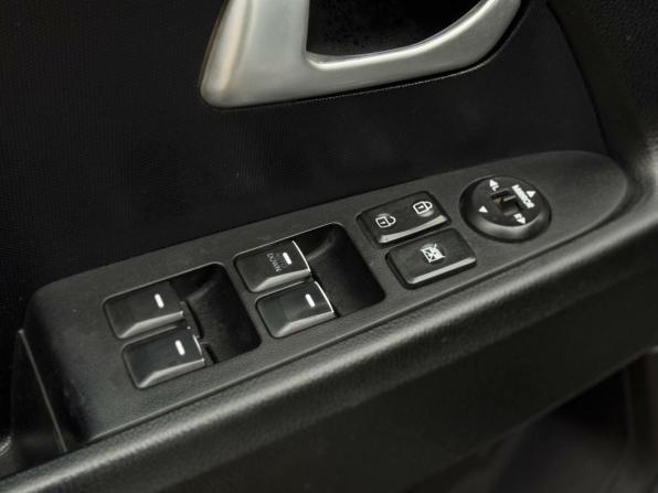 Kia Sportage III с пробегом 2012 года, цена 1 085 000 рублей, 137153 км, внедорожник, Автокод Объявления