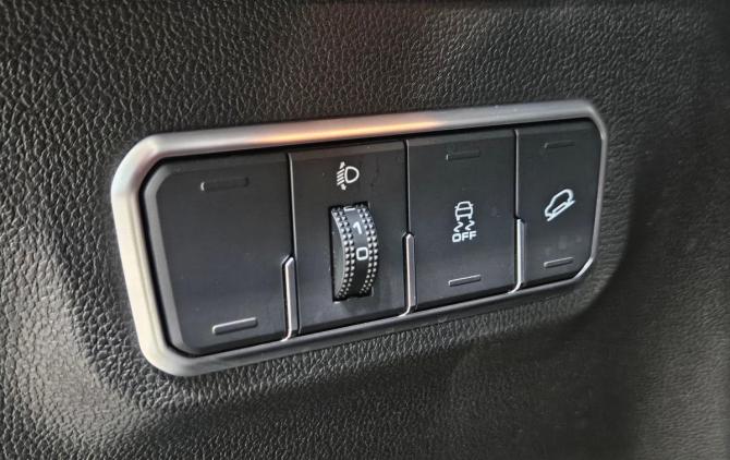 Haval M6 II с пробегом 2023 года, цена 1 830 000 рублей, 44868 км, внедорожник, Автокод Объявления