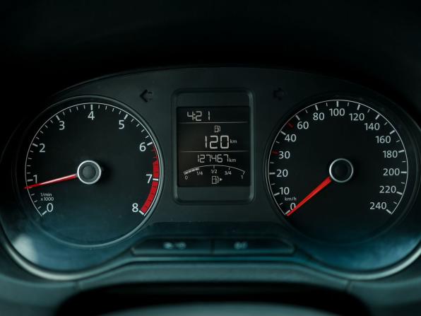Volkswagen Polo V с пробегом 2015 года, цена 999 000 рублей, 127467 км, седан, Автокод Объявления