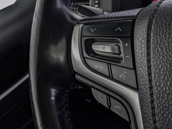 Toyota Land Cruiser 200 Series Рестайлинг 2 с пробегом 2019 года, цена 7 500 000 рублей, 121728 км, внедорожник, Автокод Объявления