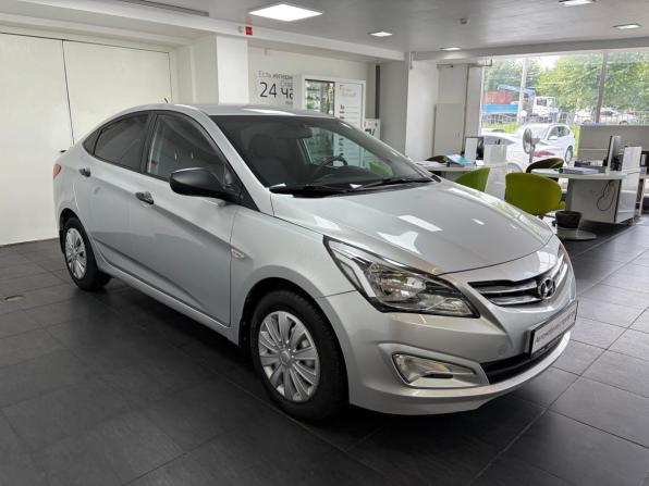 Hyundai Solaris I Рестайлинг с пробегом 2015 года, цена 938 000 рублей, 155293 км, седан, Автокод Объявления