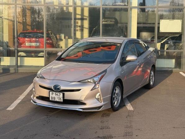 Toyota Prius IV (XW50) с пробегом 2015 года, цена 1 600 000 рублей, 62000 км, лифтбек, Автокод Объявления