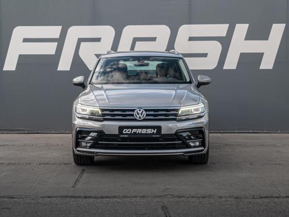 Volkswagen Tiguan II с пробегом 2019 года, цена 3 395 000 рублей, 81882 км, внедорожник, Автокод Объявления