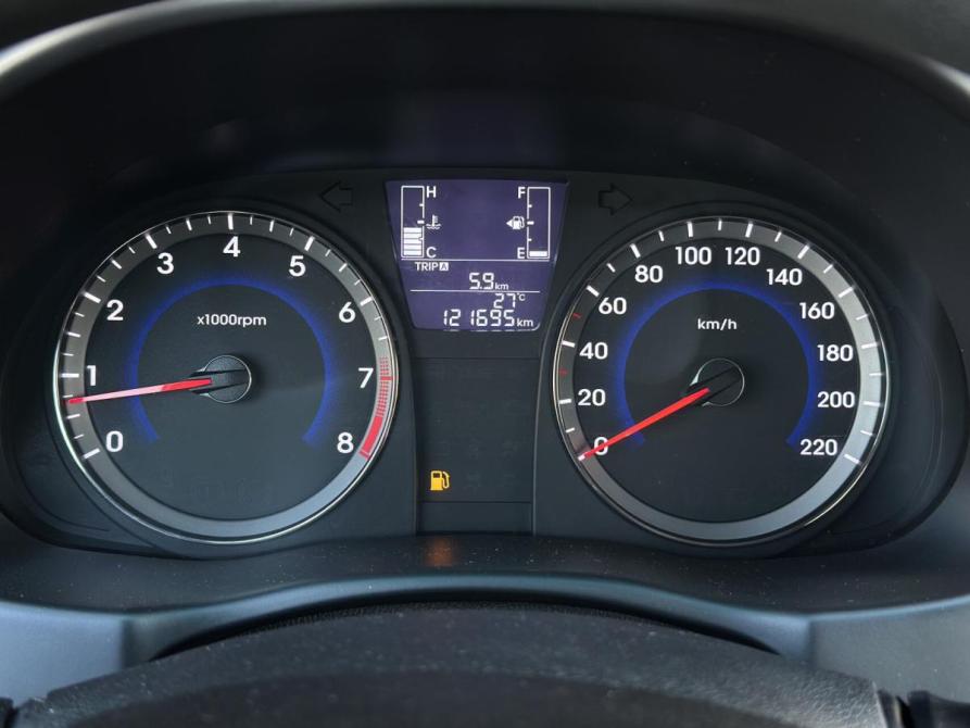 Hyundai Solaris I Рестайлинг Йошкар-Ола  - изображение 16