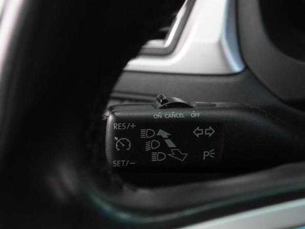 Skoda Rapid I с пробегом 2014 года, цена 1 060 000 рублей, 166575 км, лифтбек, Автокод Объявления