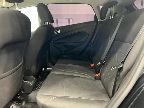 Ford Fiesta Mk6 Рестайлинг с пробегом 2015 года, цена 695 000 рублей, 209185 км, хэтчбек, Автокод Объявления