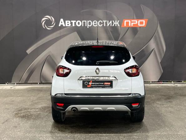 Renault Kaptur I с пробегом 2017 года, цена 1 470 000 рублей, 115166 км, внедорожник, Автокод Объявления