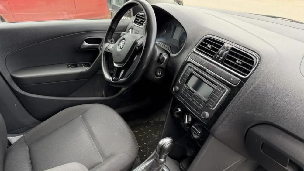 Volkswagen Polo V Рестайлинг Череповец  - изображение 12