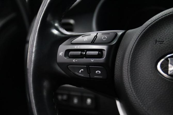 Kia Rio IV с пробегом 2018 года, цена 1 665 650 рублей, 77691 км, хэтчбек, Автокод Объявления