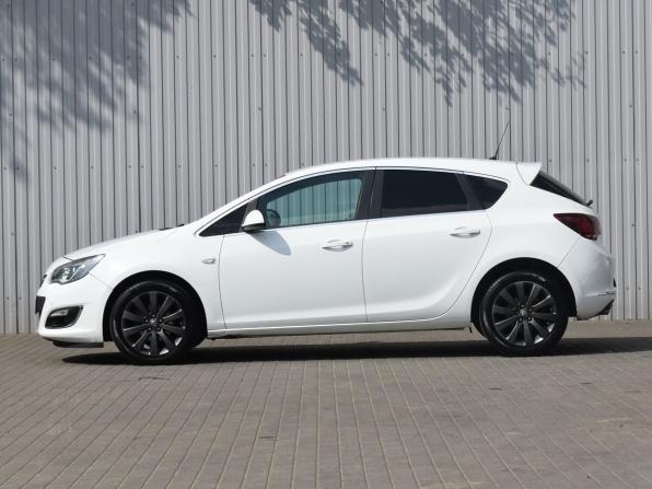 Opel Astra J Рестайлинг с пробегом 2014 года, цена 749 000 рублей, 167576 км, хэтчбек, Автокод Объявления