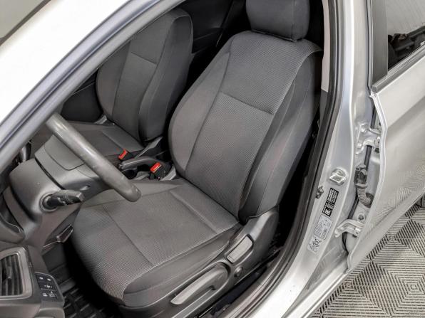 Hyundai Solaris II Рестайлинг с пробегом 2021 года, цена 899 000 рублей, 161523 км, седан, Автокод Объявления