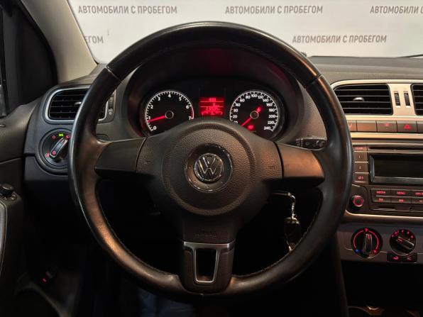 Volkswagen Polo V с пробегом 2013 года, цена 559 000 рублей, 212000 км, седан, Автокод Объявления