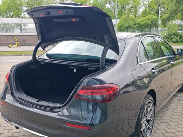 Mercedes-Benz E-Класс V (W213 S213 C238) Рестайлинг с пробегом 2021 года, цена 4 820 000 рублей, 96000 км, седан, Автокод Объявления