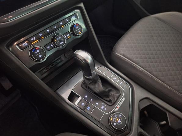 Volkswagen Tiguan II с пробегом 2018 года, цена 2 249 000 рублей, 160428 км, внедорожник, Автокод Объявления