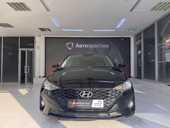 Hyundai Solaris II Рестайлинг с пробегом 2021 года, цена 1 580 000 рублей, 75737 км, седан, Автокод Объявления
