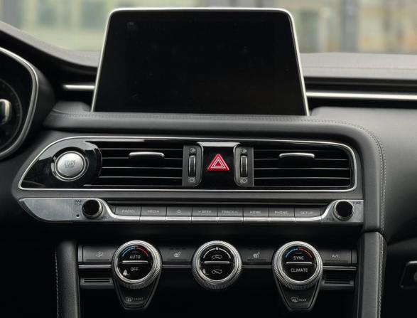 Genesis G70 I с пробегом 2018 года, цена 2 199 000 рублей, 186300 км, седан, Автокод Объявления
