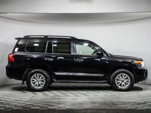 Toyota Land Cruiser 200 Series Рестайлинг 1 с пробегом 2013 года, цена 2 525 000 рублей, 667708 км, внедорожник, Автокод Объявления