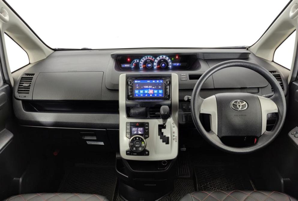 Toyota Voxy II (R70) Рестайлинг Волгоград  - изображение 12