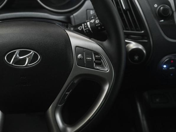 Hyundai ix35 I Рестайлинг с пробегом 2014 года, цена 1 379 000 рублей, 128048 км, внедорожник, Автокод Объявления