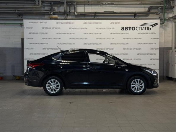 Hyundai Solaris II с пробегом 2019 года, цена 1 239 000 рублей, 102686 км, седан, Автокод Объявления