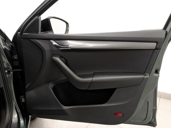 Skoda Octavia III (A7) Рестайлинг с пробегом 2020 года, цена 2 450 000 рублей, 40588 км, лифтбек, Автокод Объявления