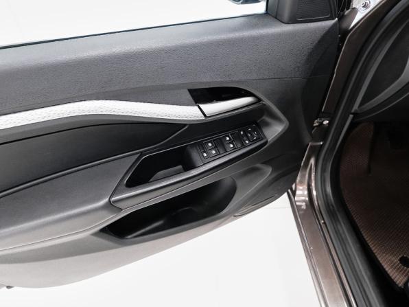Lada (ВАЗ) Vesta I с пробегом 2022 года, цена 1 176 000 рублей, 61195 км, седан, Автокод Объявления