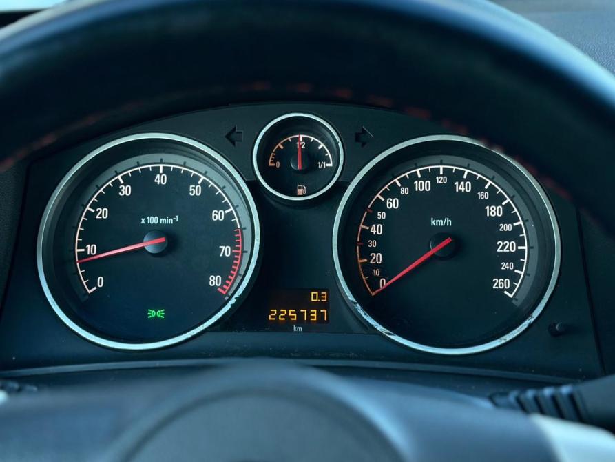 Opel Astra H Рестайлинг Архангельск  - изображение 18
