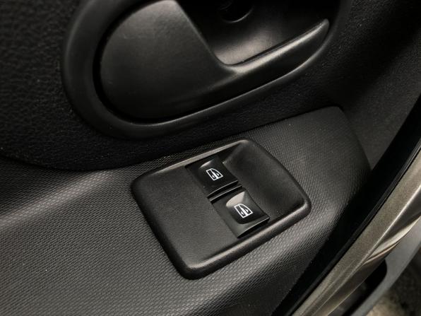 Renault Sandero II Рестайлинг с пробегом 2020 года, цена 1 080 000 рублей, 109638 км, хэтчбек, Автокод Объявления
