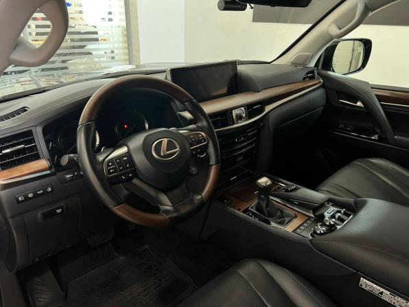 Lexus LX III Рестайлинг 2 с пробегом 2018 года, цена 11 000 000 рублей, 19898 км, внедорожник, Автокод Объявления