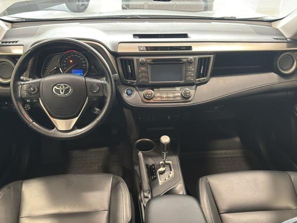 Toyota RAV4 IV (XA40) с пробегом 2014 года, цена 2 490 000 рублей, 96460 км, внедорожник, Автокод Объявления