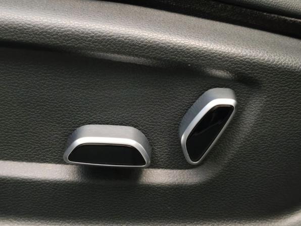 Hongqi H5 II с пробегом 2024 года, цена 2 620 000 рублей, 53154 км, седан, Автокод Объявления