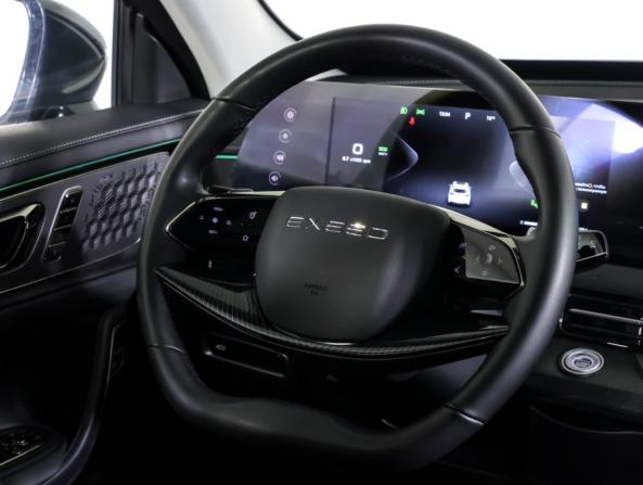 Exeed LX I Рестайлинг 2 с пробегом 2023 года, цена 2 490 000 рублей, 15000 км, внедорожник, Автокод Объявления